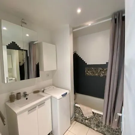Hirondelle : Prive Avec Garage Apartment *